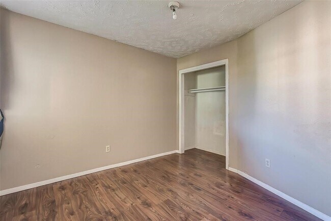 Foto del edificio - 3627 Wirksworth Dr