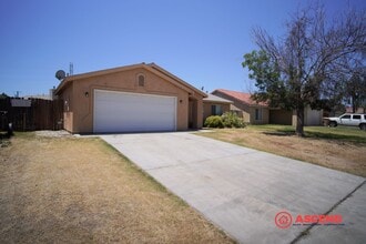 Building Photo - 1903 Verbena Dr