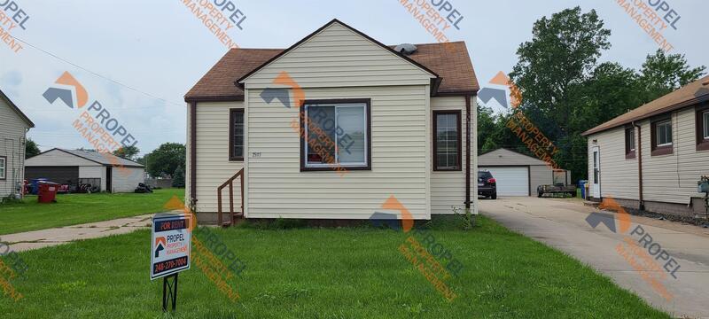 Foto principal - 25117 Malvina Ave