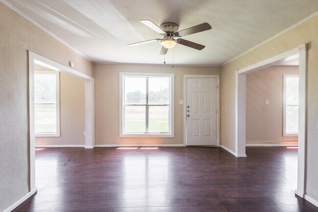 Foto del edificio - 3/2 with Bonus room!