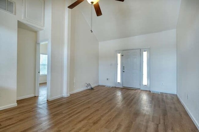 Building Photo - 14708 Foy Dr