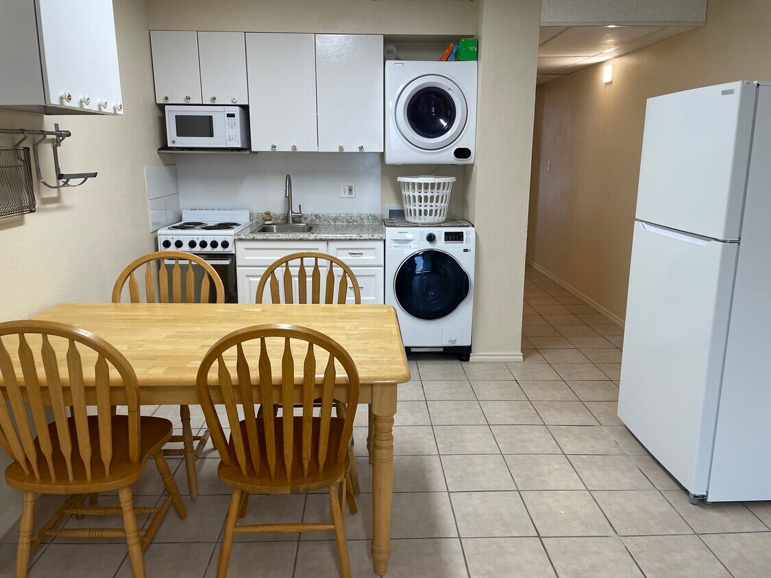 5712 Padre Blvd Unit 4, South Padre Island, TX 78597 Apartments in