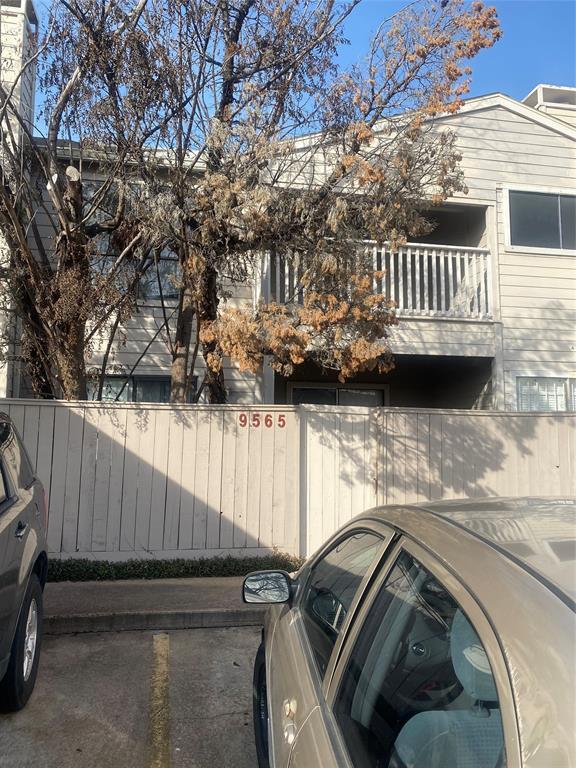 Primary Photo - 9565 Pagewood Ln