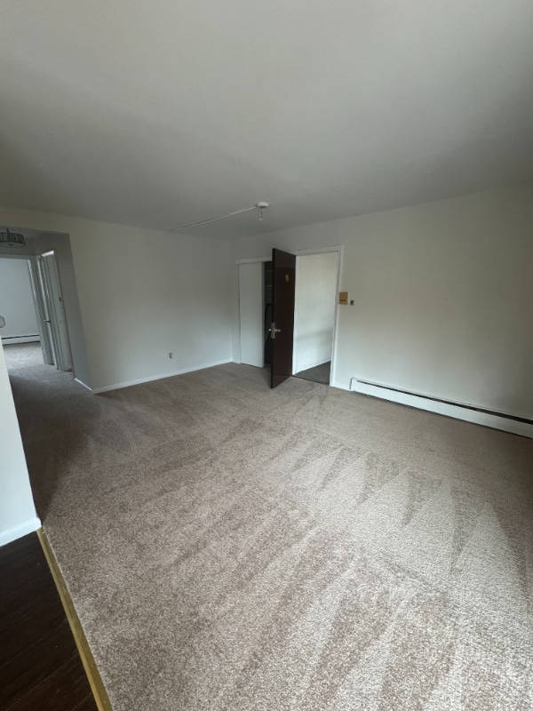 Foto del edificio - 100 E Glenolden Ave