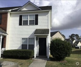 Building Photo - 300 Ashwood Dr