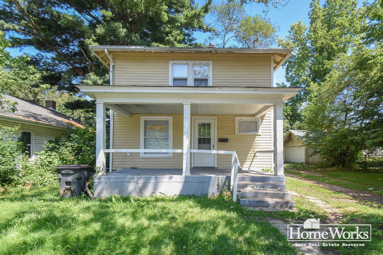 Primary Photo - 1257 Cedar St