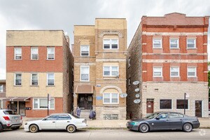 Building Photo - 504 W 32nd St