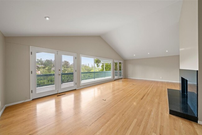 Building Photo - 960 Hayne Rd