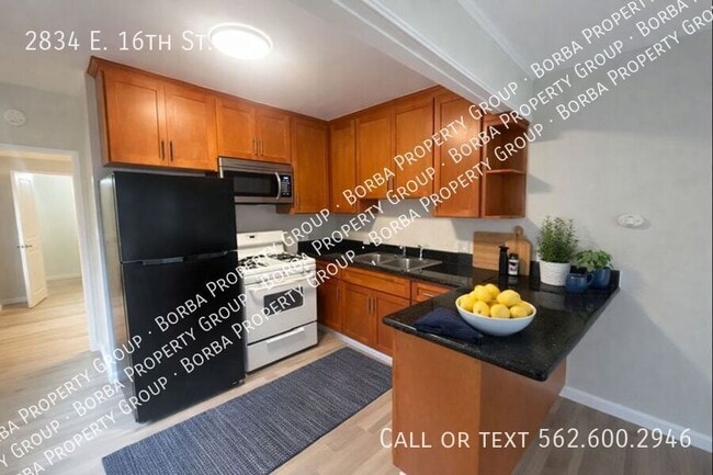 Foto del edificio - 2834 E 16th St