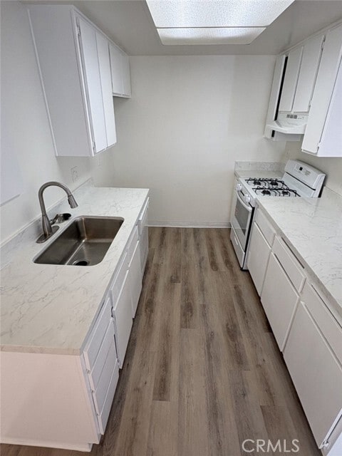 Building Photo - 1210 Sharon Cir