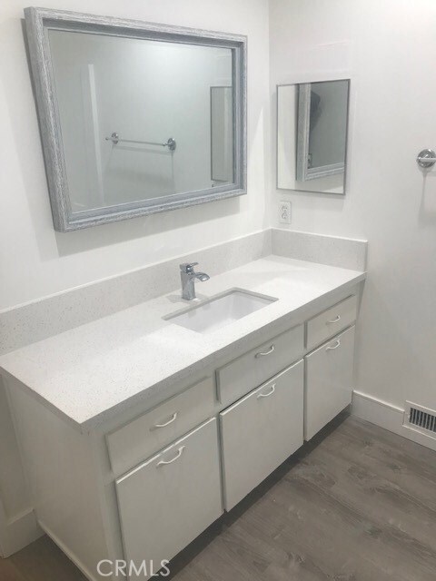 Foto del edificio - 2155 Canyon Dr