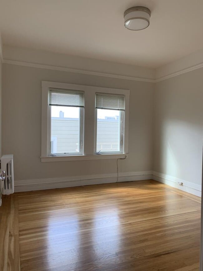 Building Photo - 1 bedroom in San Francisco CA 94109
