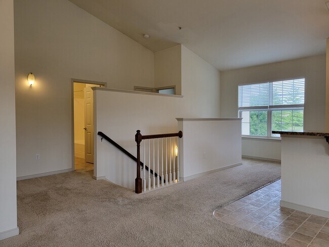 Foto del edificio - 1942 Shady Oak Dr