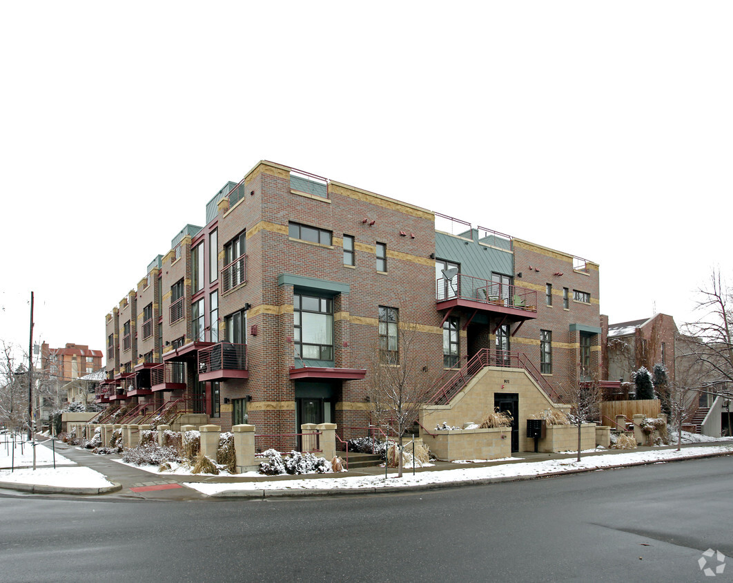 Foto principal - Washington Street Townhomes