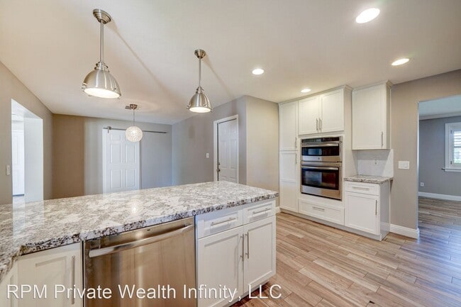 Building Photo - 3 br, 2 bath House - 3305 N. 25th Place