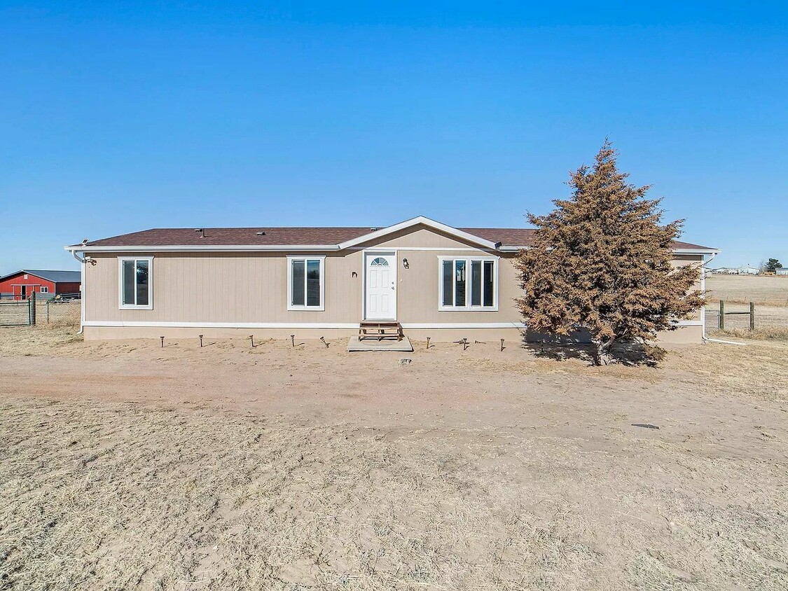 Foto principal - 5640 Murr Rd