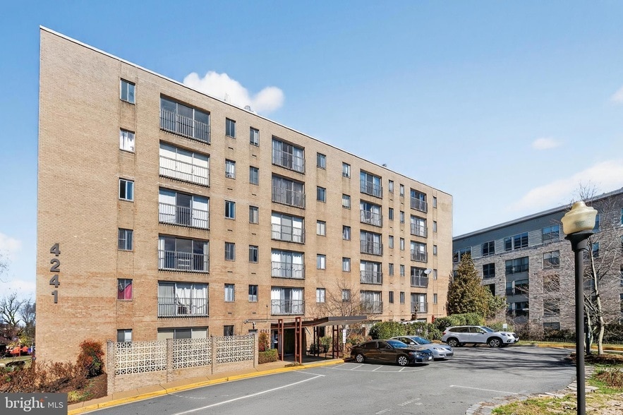 Photo - 4241 Columbia Pike Unit 601