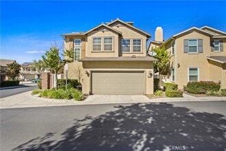 Building Photo - 8633 Candlewood St