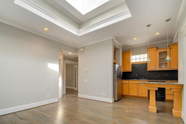 Foto del edificio - 4038 Lemmon Ave