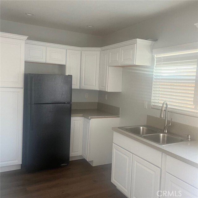 Foto del edificio - 7239 Sterling Ave