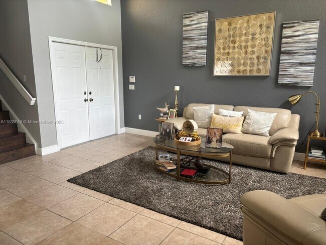 Foto del edificio - 12704 SW 42nd St