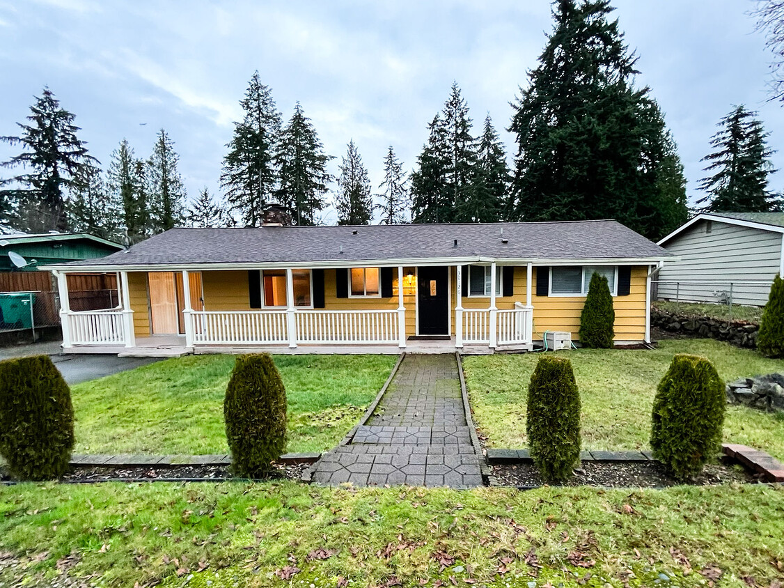 Foto principal - 30126 2nd Ave SW