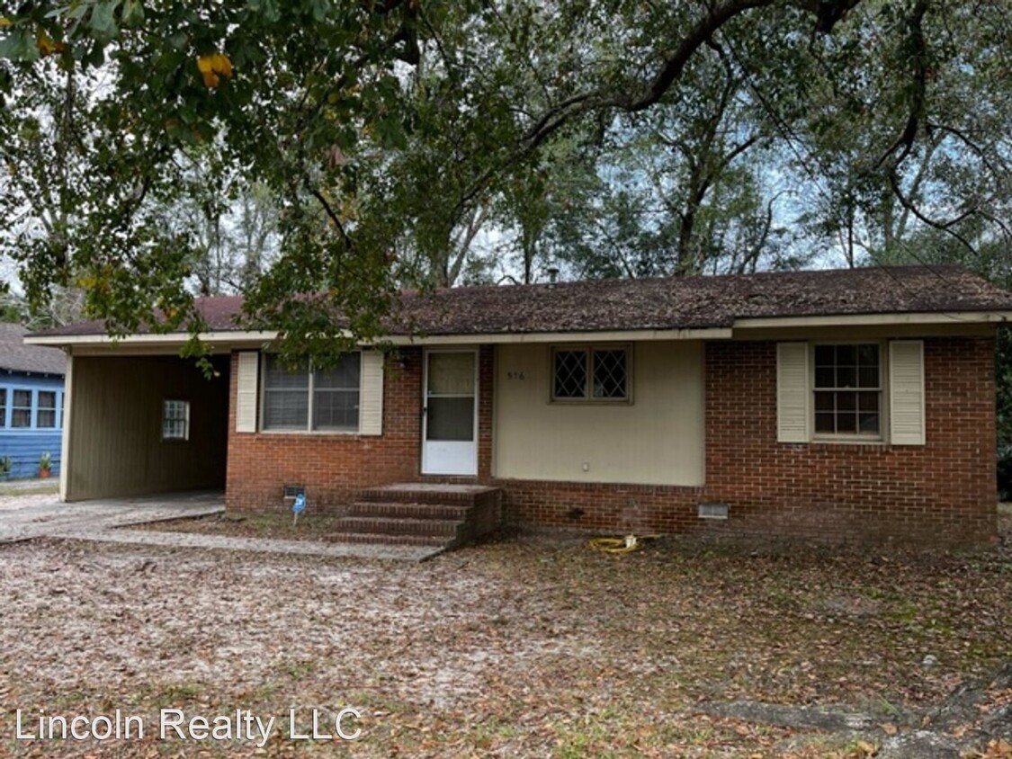 Primary Photo - 3 br, 1 bath House - 516 Floyd Street*