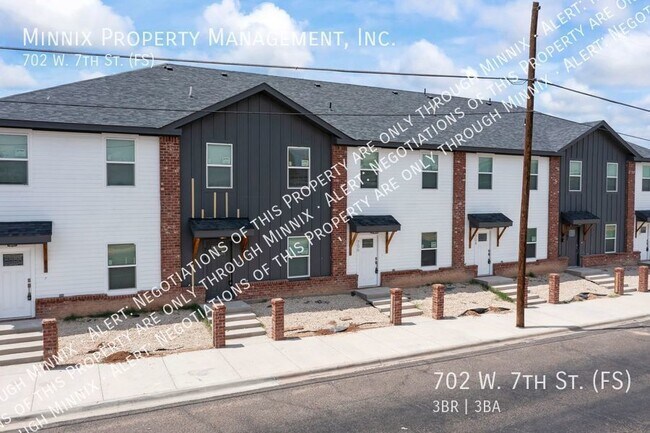 Foto del edificio - 702 W. 7th St.