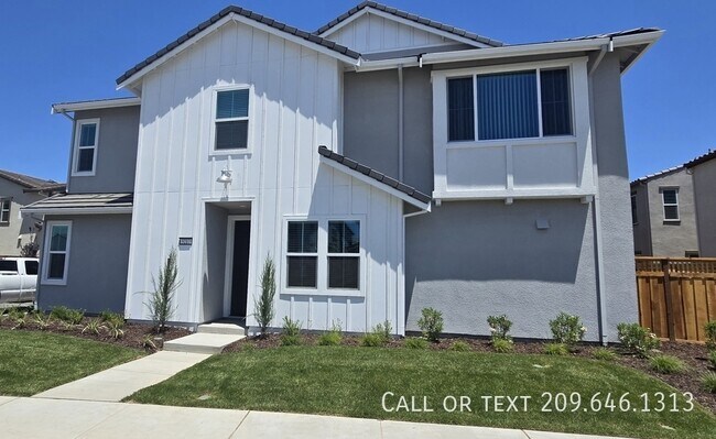 Building Photo - 3217 Shrute Dr