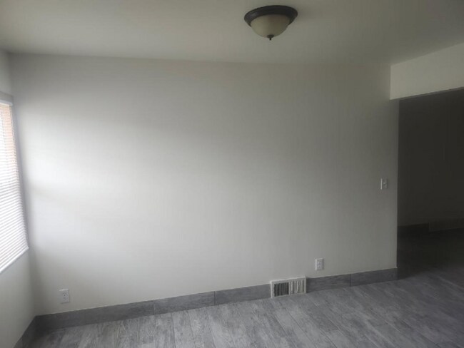 Foto del edificio - 5830 N 87th St