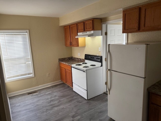 Building Photo - 930 W Poplar St