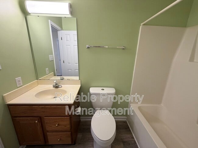 Foto del edificio - 371 S Moore St