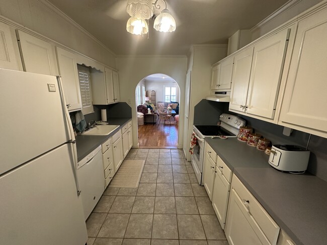 Building Photo - 3313 22nd St