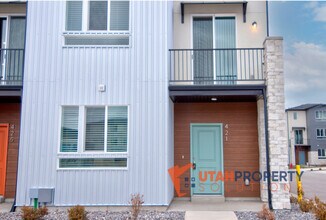 Building Photo - 421 S 960 W