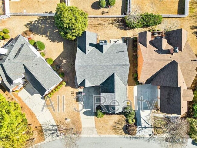 Building Photo - 203 Lenox Dr