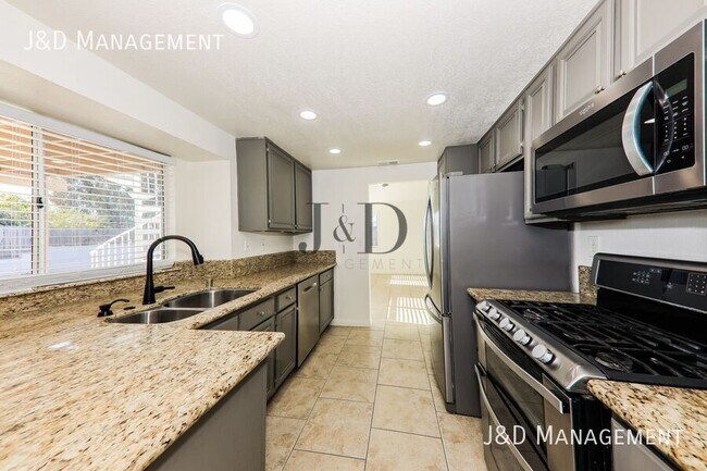 Foto del edificio - 23835 Cork Oak Cir