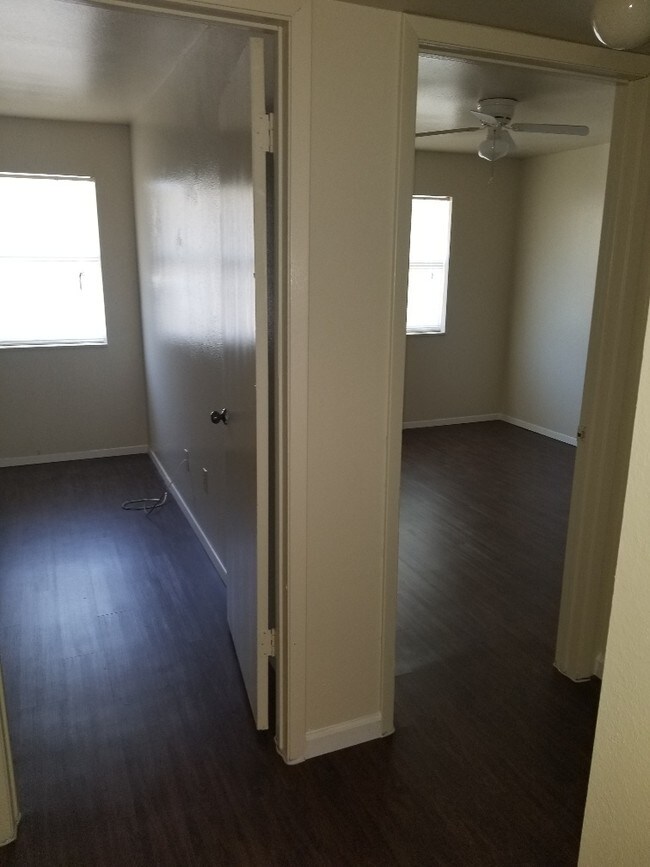 Building Photo - 703 Schuller