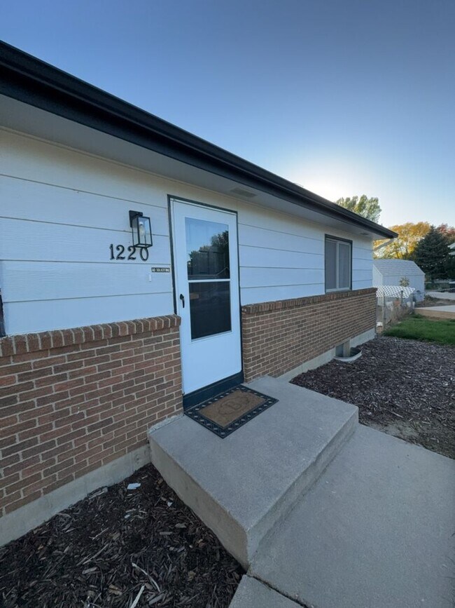 Building Photo - 4bd 2ba Eaton Home on Quiet Cul-de-sac