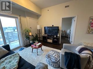 Photo du bâtiment - 1370 Main St E