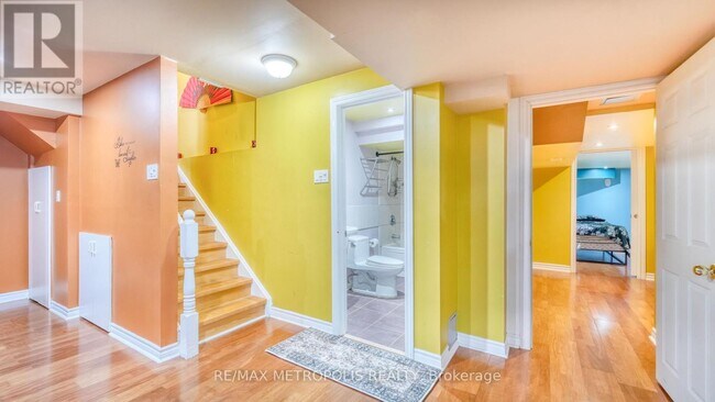 Photo du bâtiment - 56 Hibbins Ave