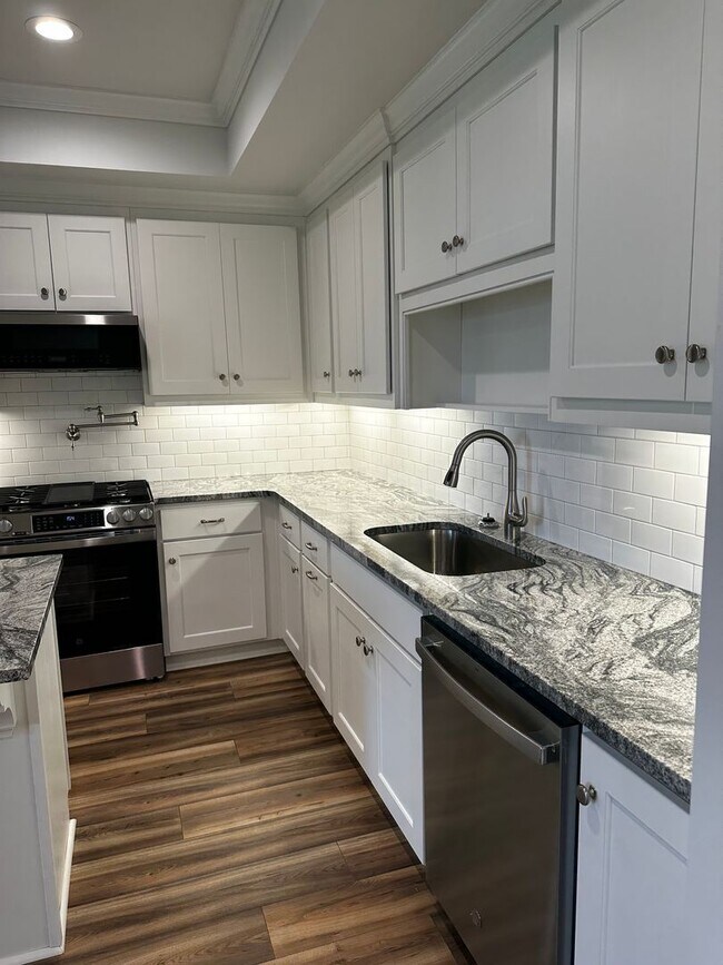 Foto del edificio - 3 Bedroom 2.5 Bath Townhome located in Valdosta, GA Minutes from Moody