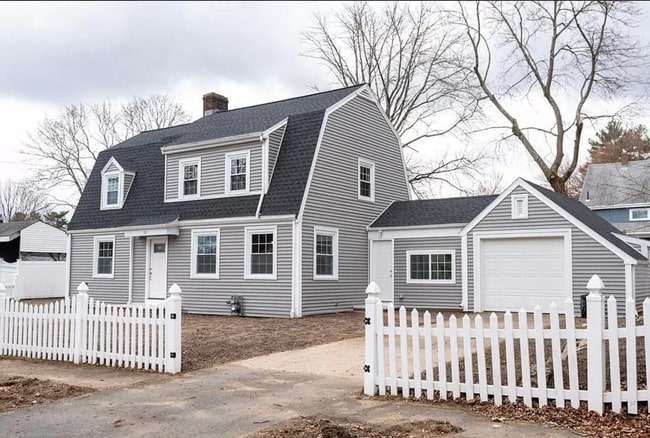 Photo - 3 Bed Home with a Yard and Garage! Available for July!