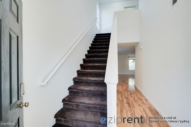 Building Photo - 4 br, 2.5 bath House - 6121 71st Avenue Co...