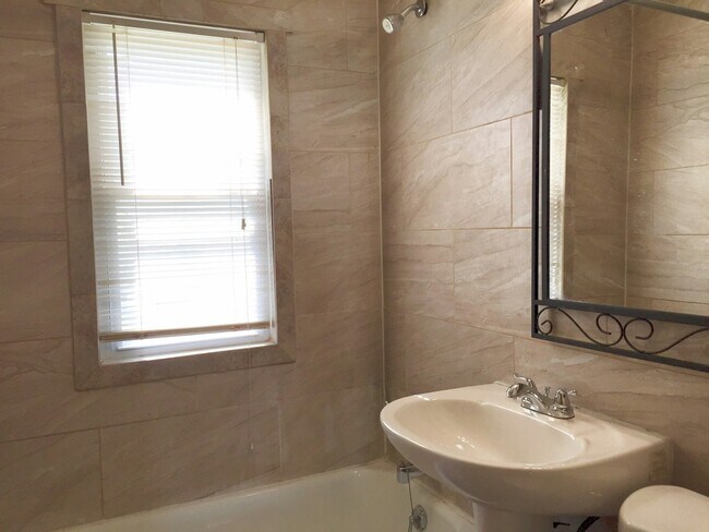 Foto del edificio - 4919 N 26th St