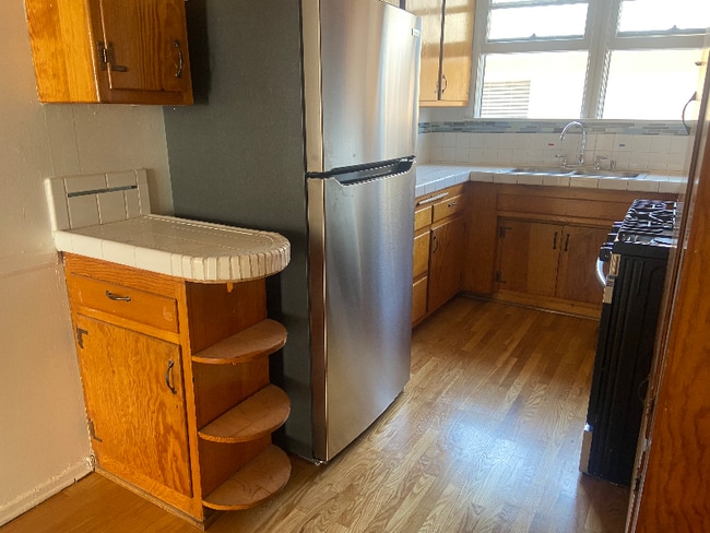 Building Photo - 1466 S Sherbourne Dr