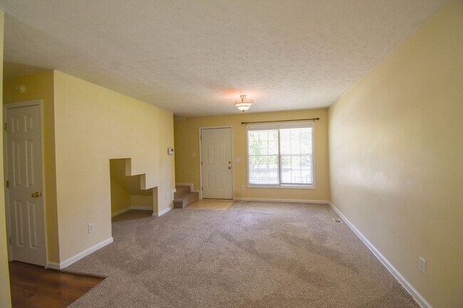 Foto del edificio - 2 Bedroom 2 Bathroom with Bonus- Pets Cons...