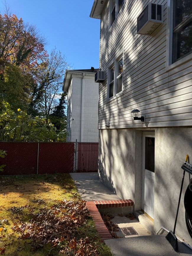 Foto del edificio - 336 Mile Square Rd