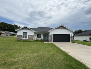 Building Photo - 142 Shannon Cir