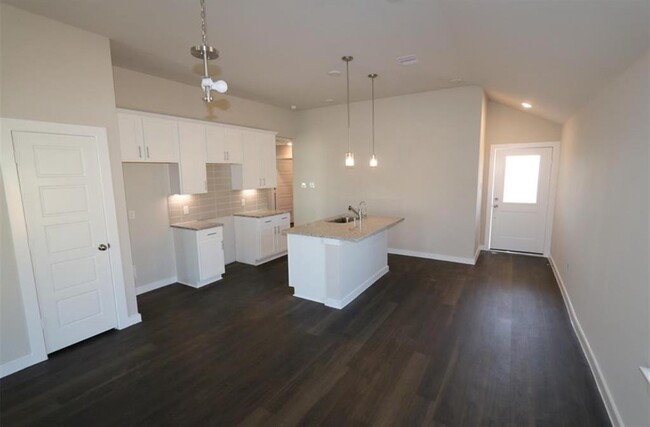 Building Photo - 26260 Astral Wy