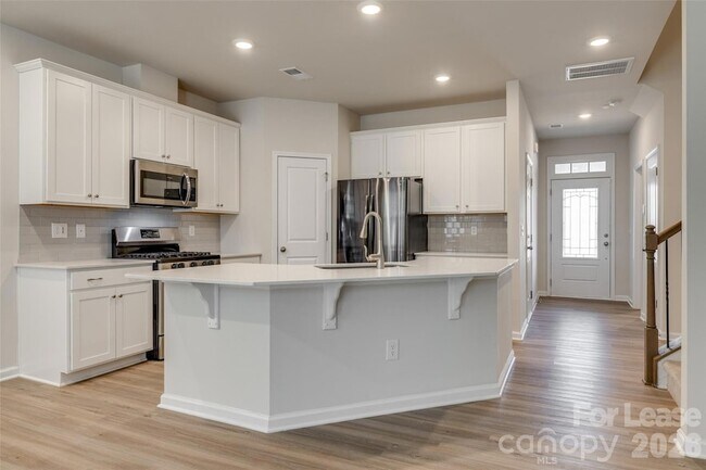 Foto del edificio - 807 Gable Oak Ln
